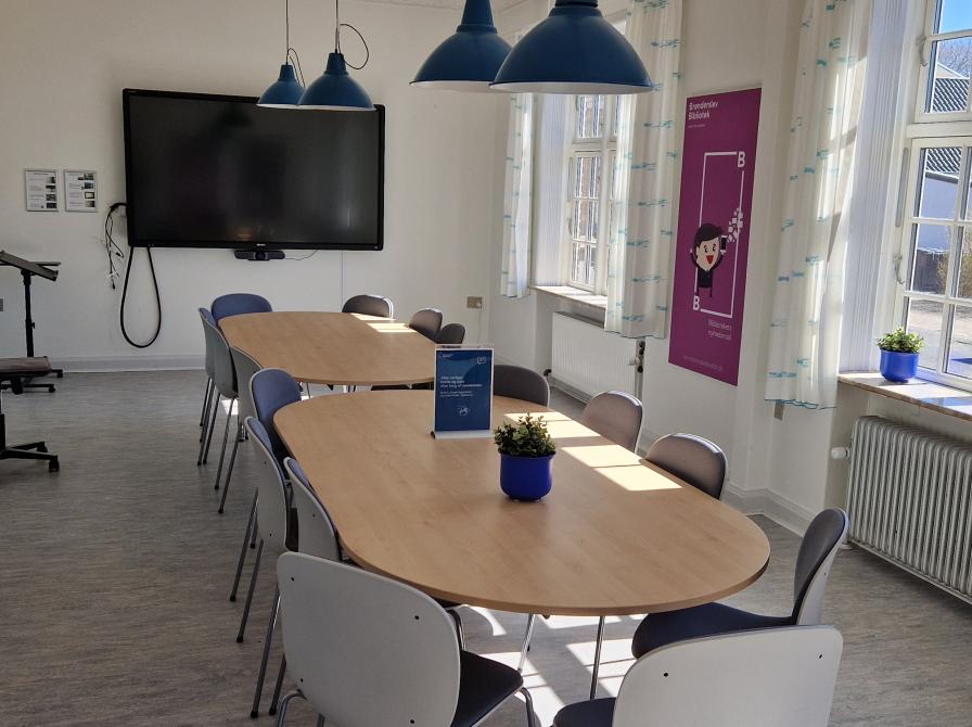 Billede af det blå mødelokale